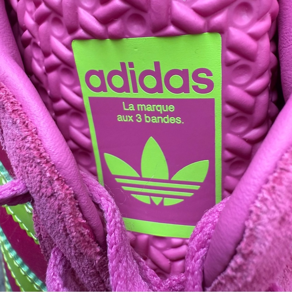 ADIDAS Gazelle Bold Shoes Semi Lucid Fuchsia Solar Slime Gold Metallic 8.5 NWT - Picture 5 of 13